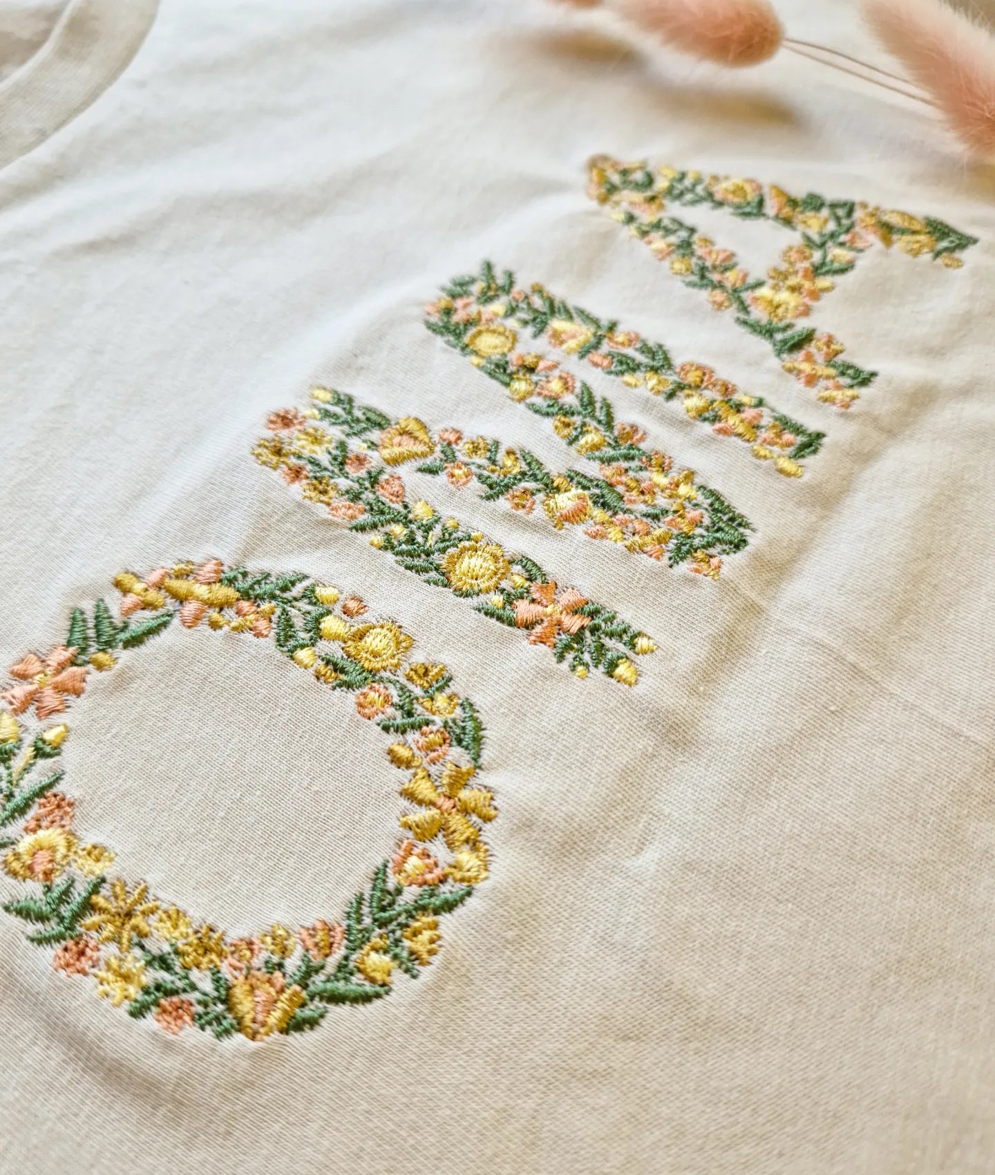 Damen Sweater/Tshirt "OMA" Blumestick Nr.2 Naturtöne
