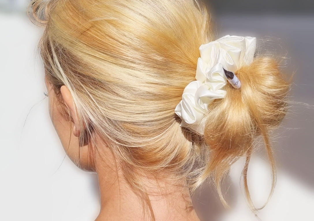 Scrunchie "Silk Elegance"