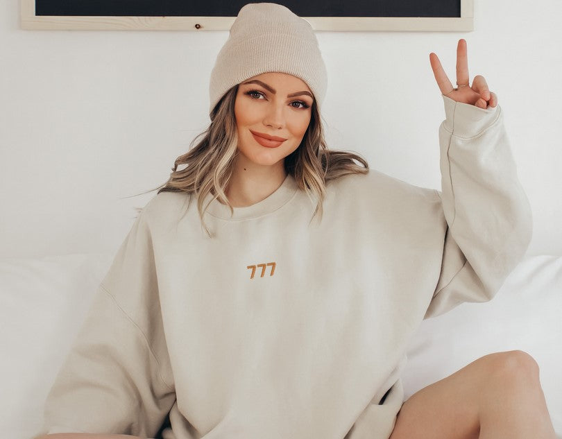 Sweater/Tshirt "Angel Number 777"